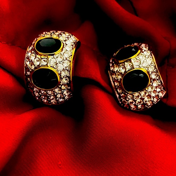 Butler FAC signed 1980’s chunky clip on Earrings - Picture 1 of 4